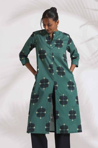 green cotton print front slit kurta set