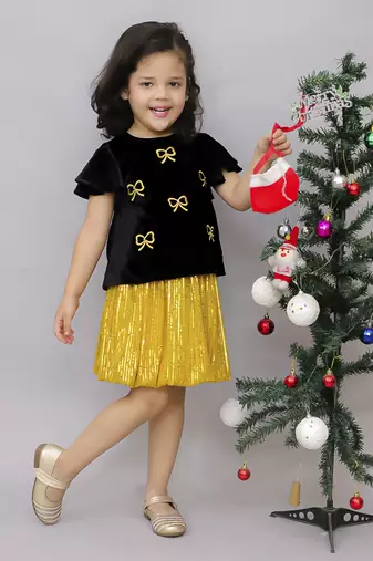 Velvet embroidery top with sequence shorts sets for girls - red