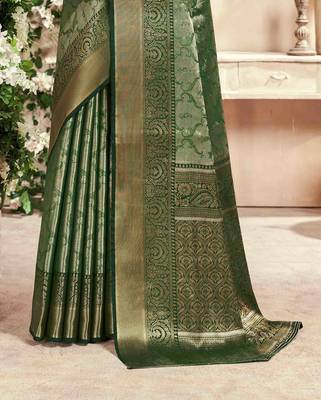 dark green silk blend blend saree with unstitched blouse piece 3