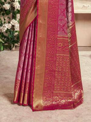magenta silk blend blend saree with unstitched blouse piece 3