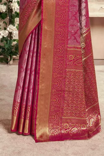 magenta silk blend blend saree with unstitched blouse piece