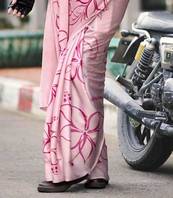baby pink japan satin saree with unstitched blouse piece 4