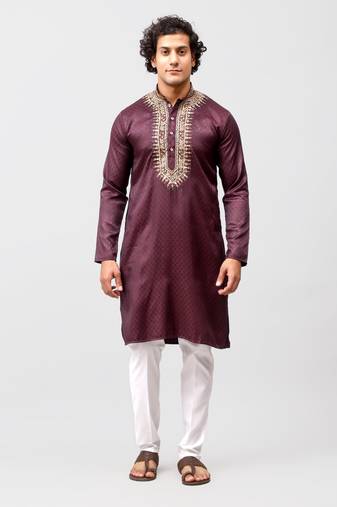 zari embroidered kurta set for men maroon color