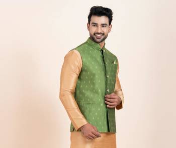 Woven Waistcoat For Mens 2