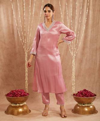 Pink pearl tissue kurta with narrow pants 1