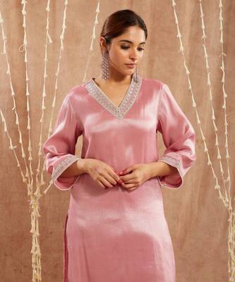 Pink pearl tissue kurta with narrow pants 2