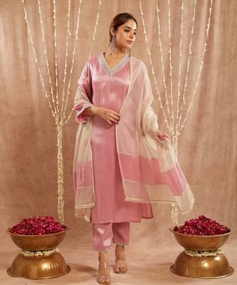 Pink pearl tissue kurta with narrow pants 5