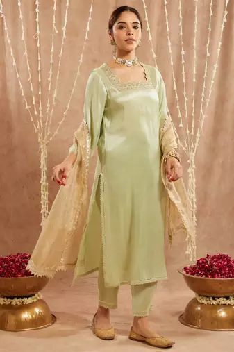 Minty scallop tissue kurta with 
narrow pants