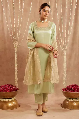 Minty scallop tissue kurta with 
narrow pants