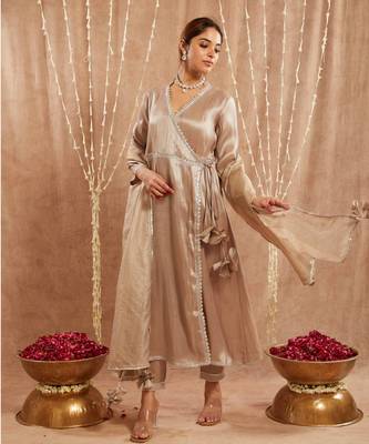 Brown shimmer  tissue angrakha with 
narrow pants 3