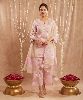 Pink moroccan dori kurta with 
flared pants 1