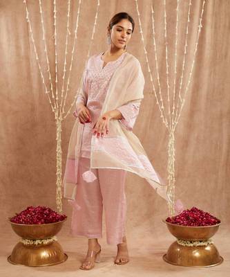Pink moroccan dori kurta with 
flared pants 3