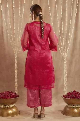 Fuchsia pink floral embroidred kurta with flared pants