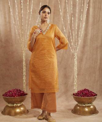 Orange lily floral embroidred kurta with flared pants 3