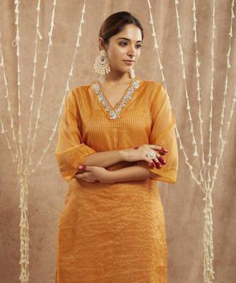 Orange lily floral embroidred kurta with flared pants 4