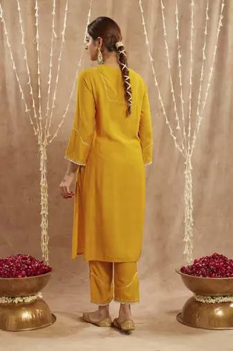 Golden dori chanderi kurta with narrow pants