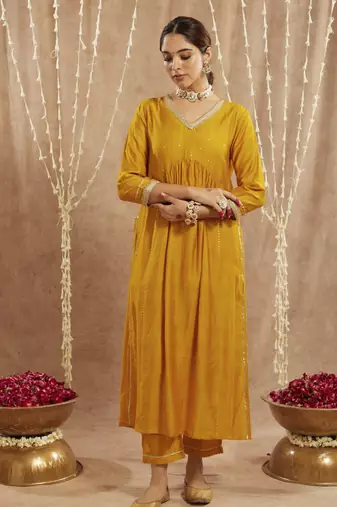 Golden charm chanderi kurta with narrow pants