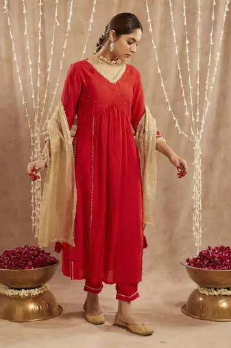 Red charm chanderi kurta with narrow pants