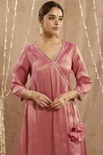 Pink scallop tissue angrakha with 
narrow pants