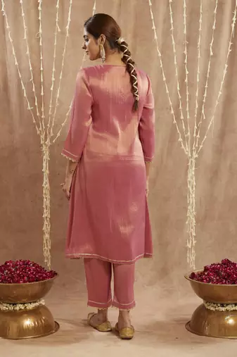 Pink scallop tissue angrakha with 
narrow pants