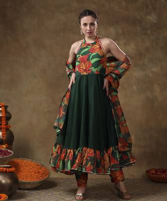 Meraki gulsan green muslin frill anarkali set with organza dupatta 1