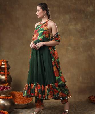 Meraki gulsan green muslin frill anarkali set with organza dupatta 2