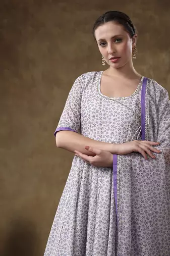Meraki zeenat lavender floral print muslin angrakha and plazo set with organza dupatta