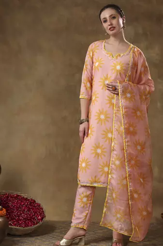 Meraki naila peach muslin printed kurta set with organza dupatta