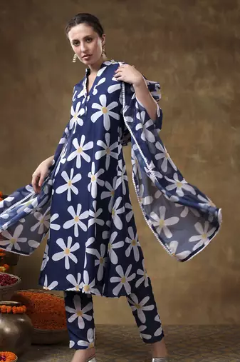 Meraki white flower blue muslin kurta set with organza dupatta