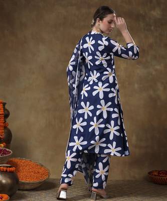Meraki white flower blue muslin kurta set with organza dupatta 4