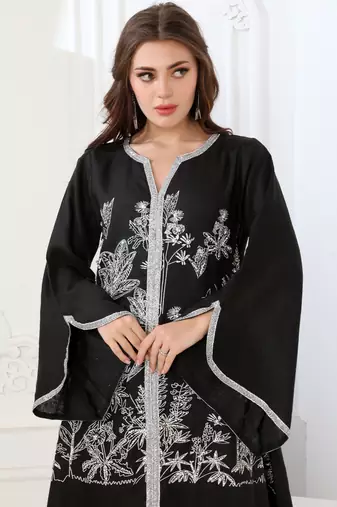 Black linen kaftan
