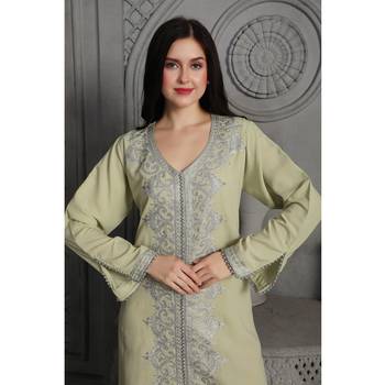 Light-green polyester kaftan 4