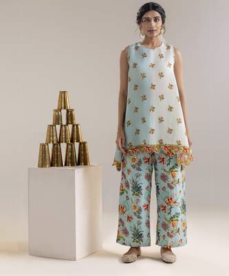 Aarani embellished kurta set 1