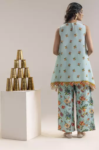 Aarani embellished kurta set