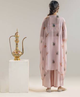 Arani embroidered kaftan set 2