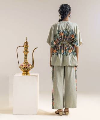 Kaira embellised kaftan set 3