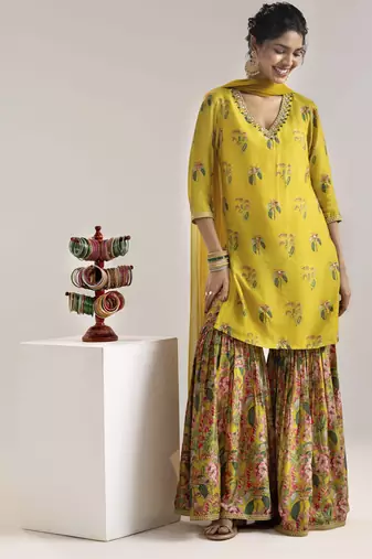 Aarani embroidered sharara set with a cape
