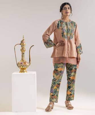 Kaira embroidered kurta set 1