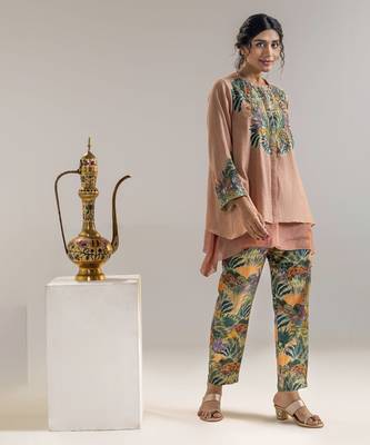 Kaira embroidered kurta set 2