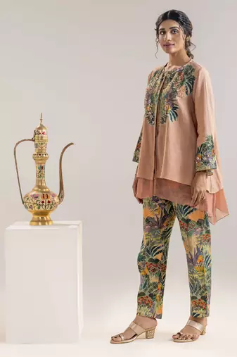 Kaira embroidered kurta set