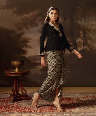 Black eraya embroidered drape skirt set 2