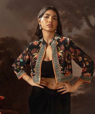 Black aarani embroidered drape skirt set 3