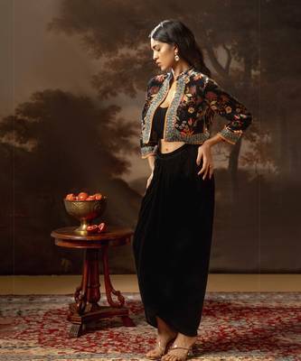 Black aarani embroidered drape skirt set 4
