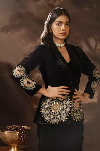 Black eraya embroidered blazer set