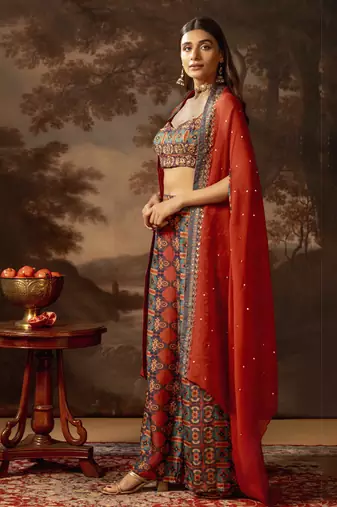 Red orani embroidered co-ord set with cape