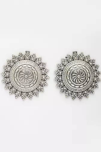  women silver plated oxidized circular shape stud earrings