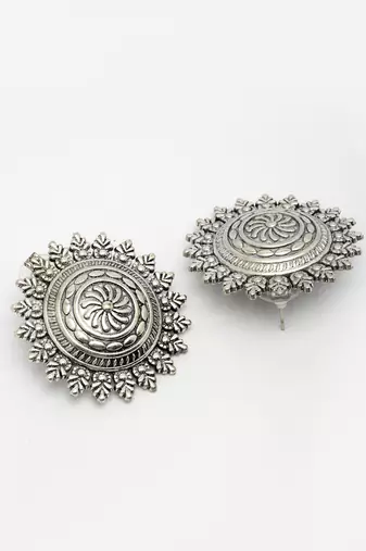  women silver plated oxidized circular shape stud earrings
