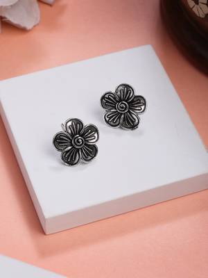  women silver plated oxidized floral shape stud earrings 1