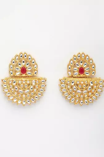  women's gold toned red stones & kundan studded jewellery set