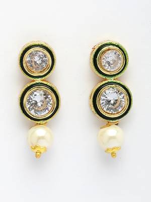  women gold plated round shape kundan studded short jewellery set 3